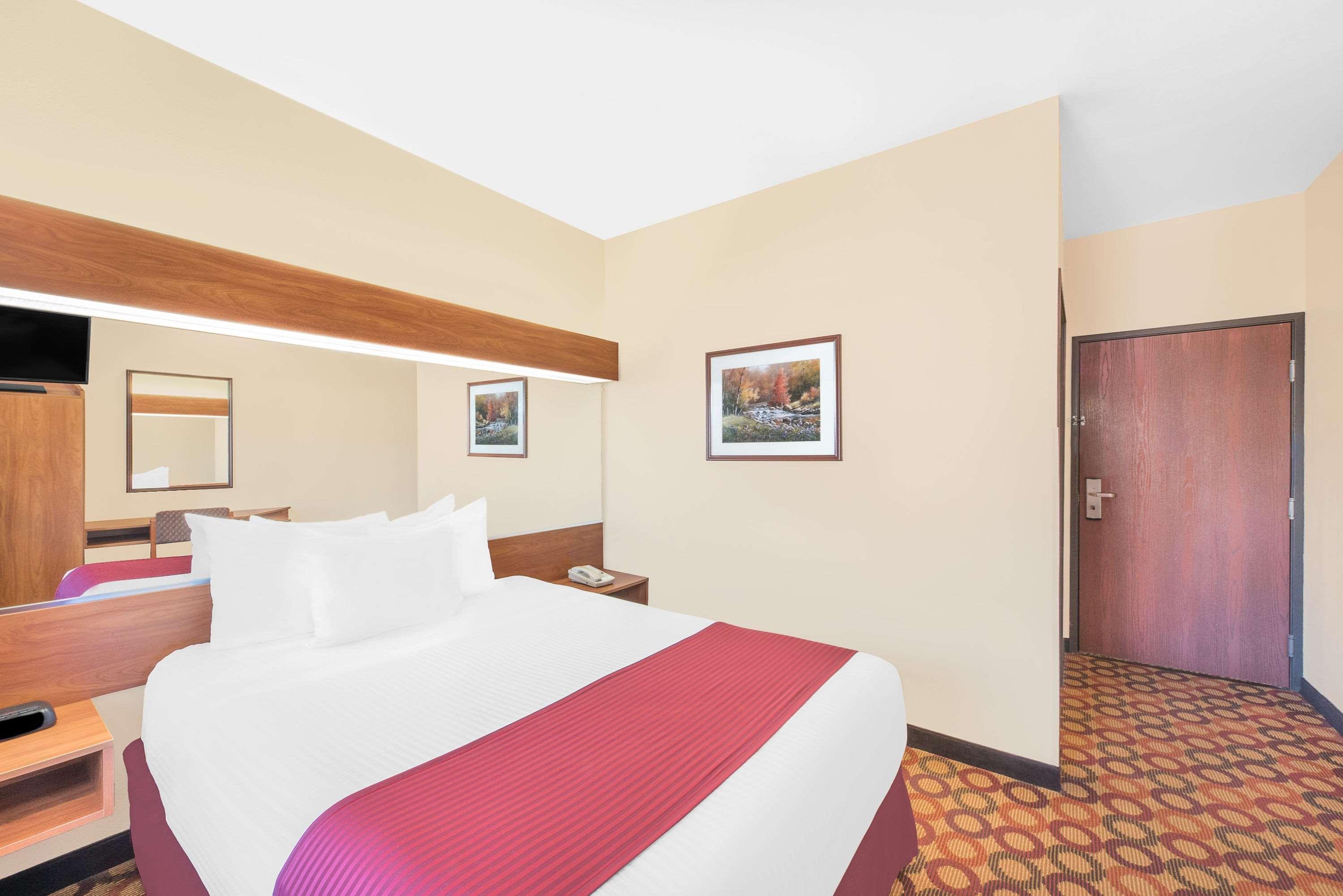 Microtel Inn & Suites By Wyndham Corpus Christi/Арансас Пас Екстериор снимка